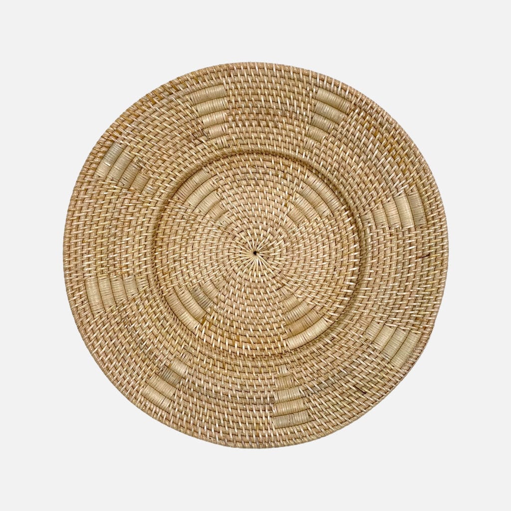 "Decorative rattan wall plates from Lombok - handwoven and natural, perfect for adding a bohemian or tribal aesthetic to your home's living room or bedroom decor."