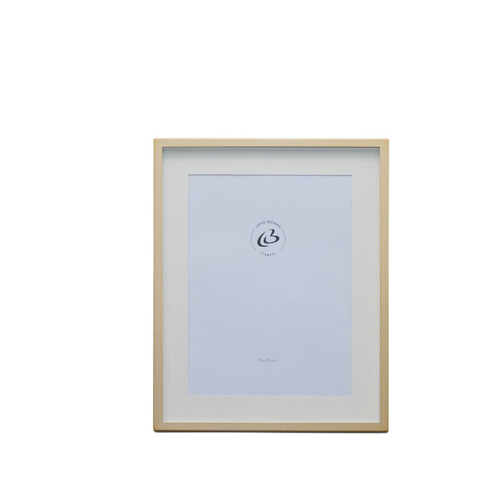 Austin Photo Frame 20 cm x 15 cm in light gold aluminum and glass, elegant home decor accessory.