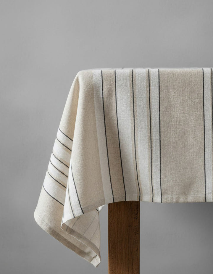 The Provence tablecloth - natural black and white - 150 x 250 cm - 