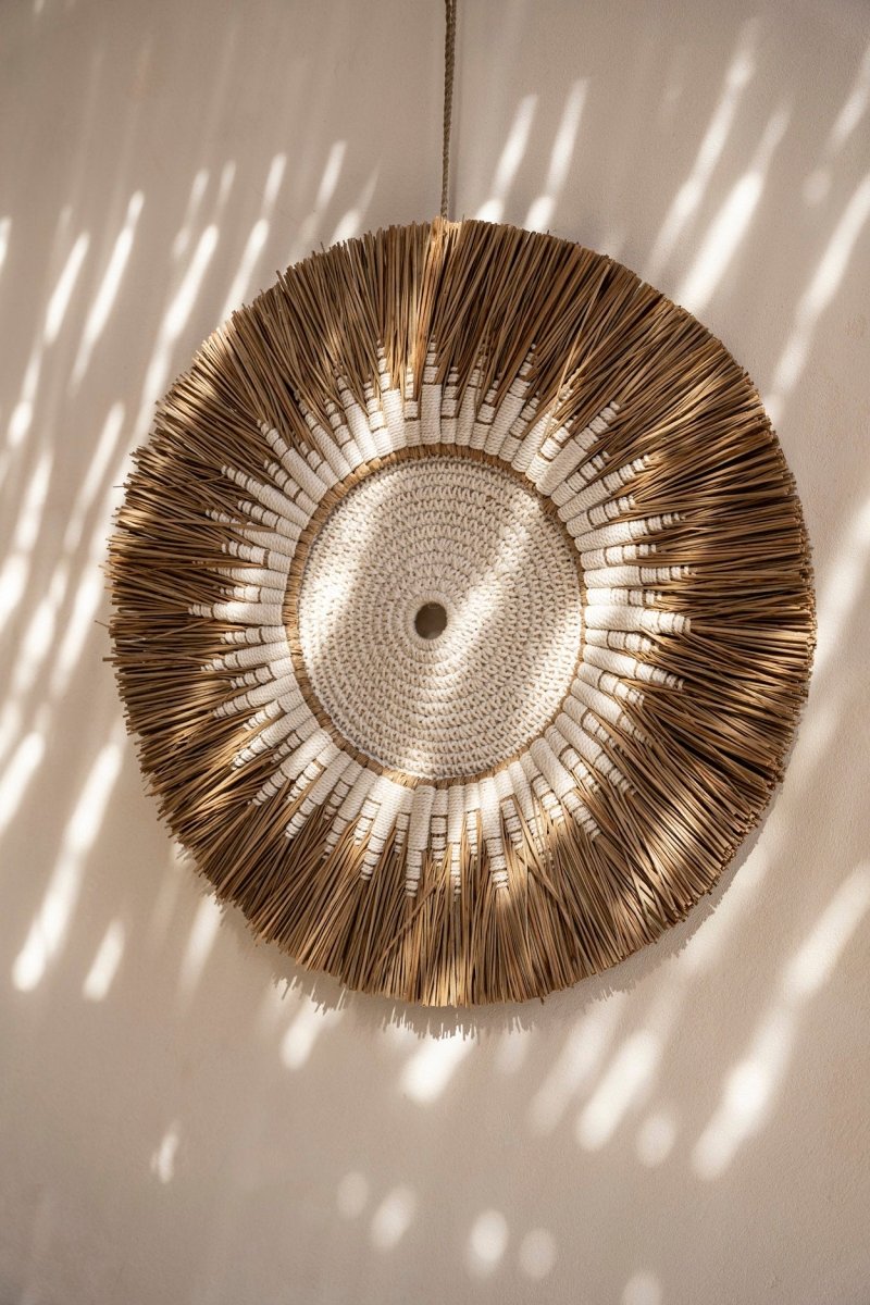 The Raffia Macramé Wall Decoration – White & Natural - 