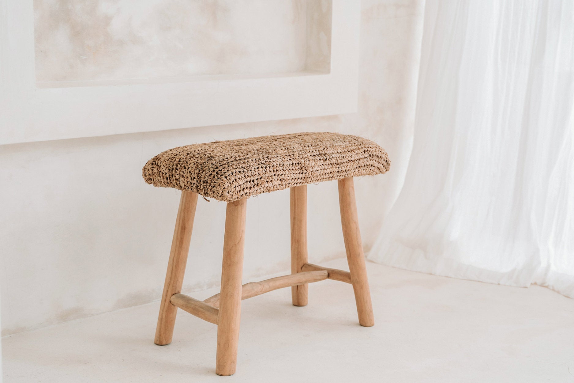 Panca in Raffia – Naturale | Raffia Intrecciata a Mano & Teak