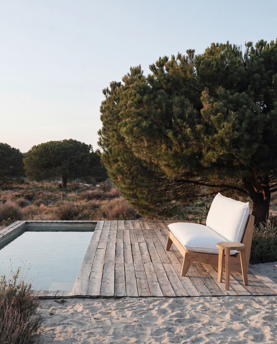 The Seseh Side Table - 