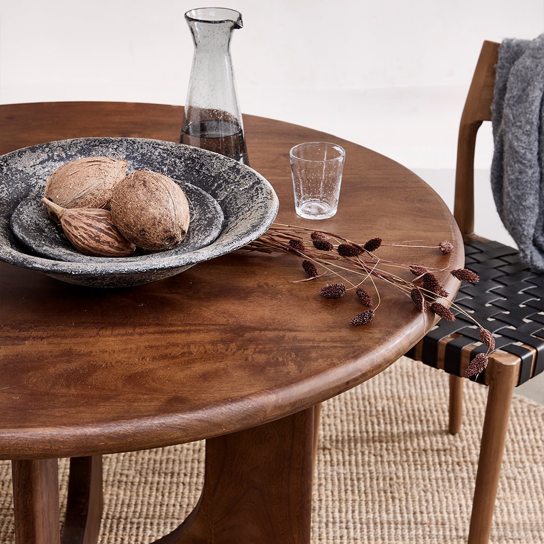 Mango Wood Round Dining Table 120 cm | Bullnose -
