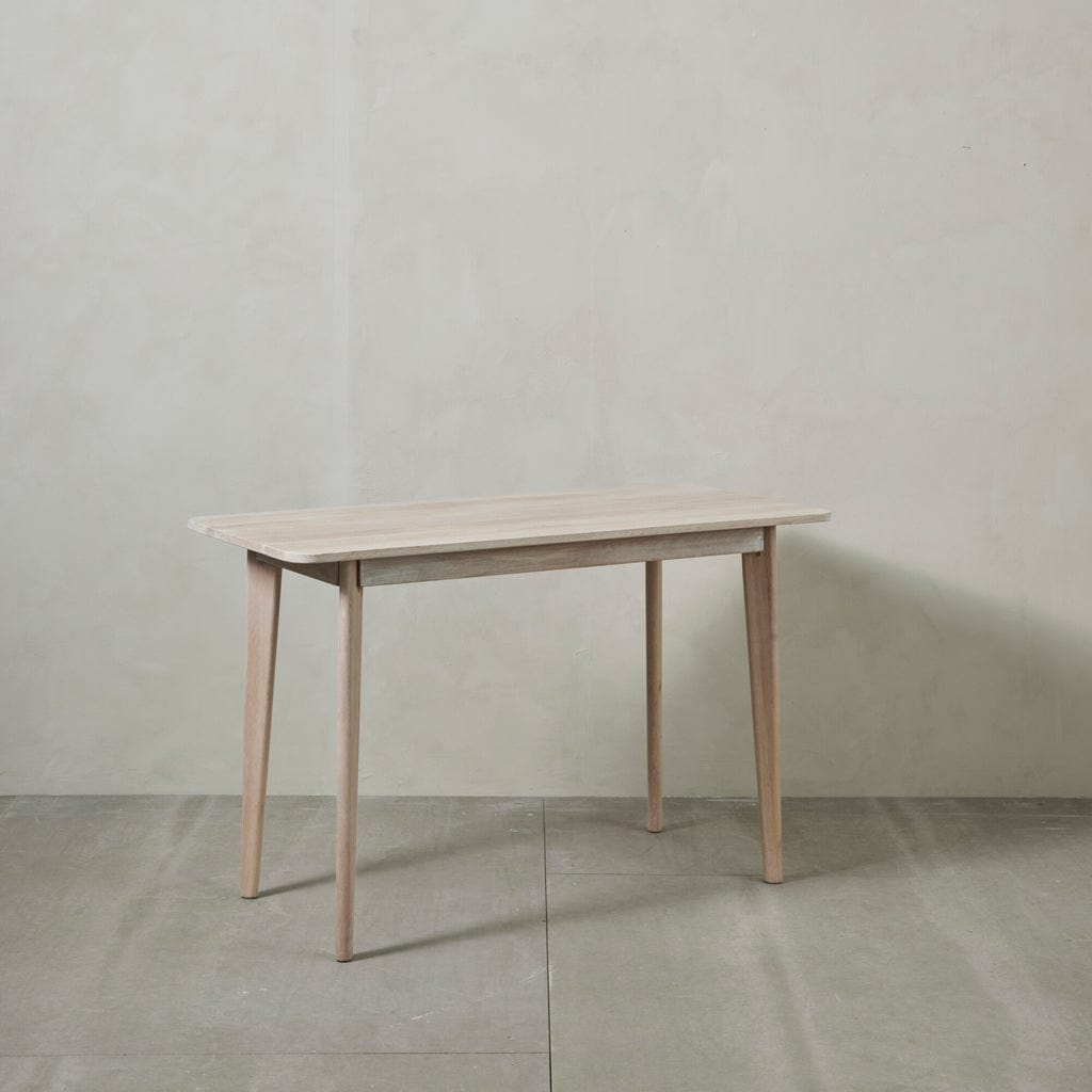 Ellie desk 75x55 cm in white wash with rounded edges and Scandinavian design crafted from FSC-certified European oak.