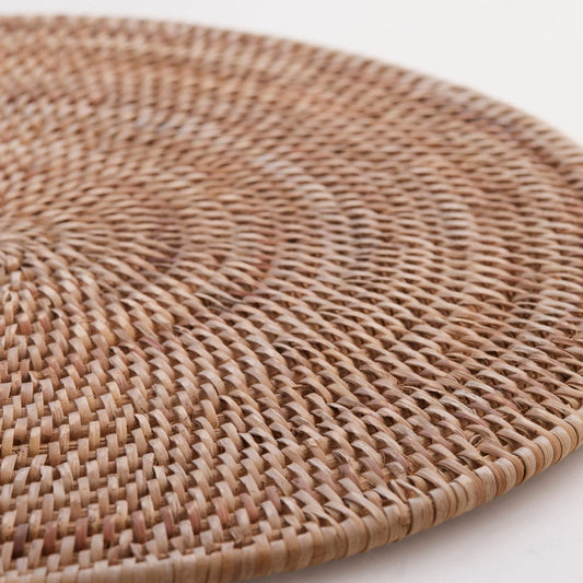 Norah Placemat Ø35 cm – Handwoven Rattan | Sustainable Natural Décor