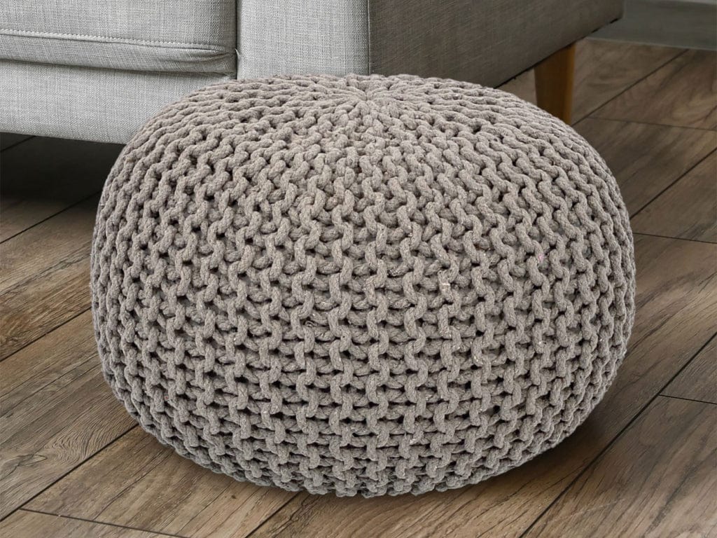 Beige knitted seat pouf, Ø 55 cm x H 37 cm.